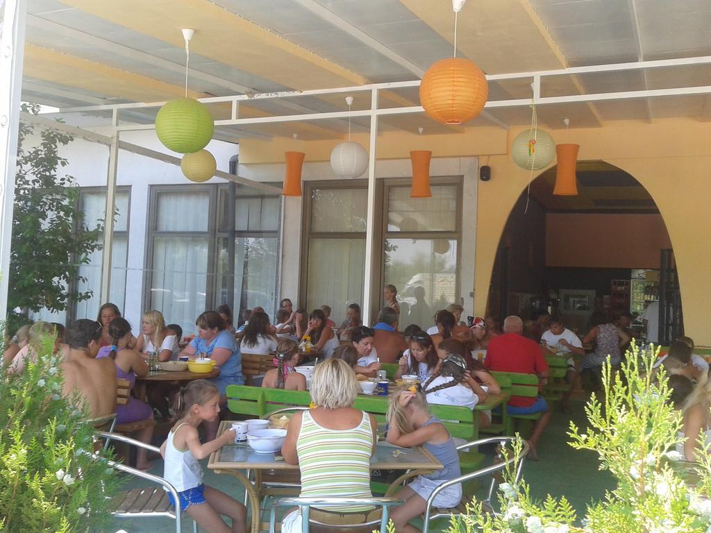 Hotel Zora Kranevo Ngoại thất bức ảnh